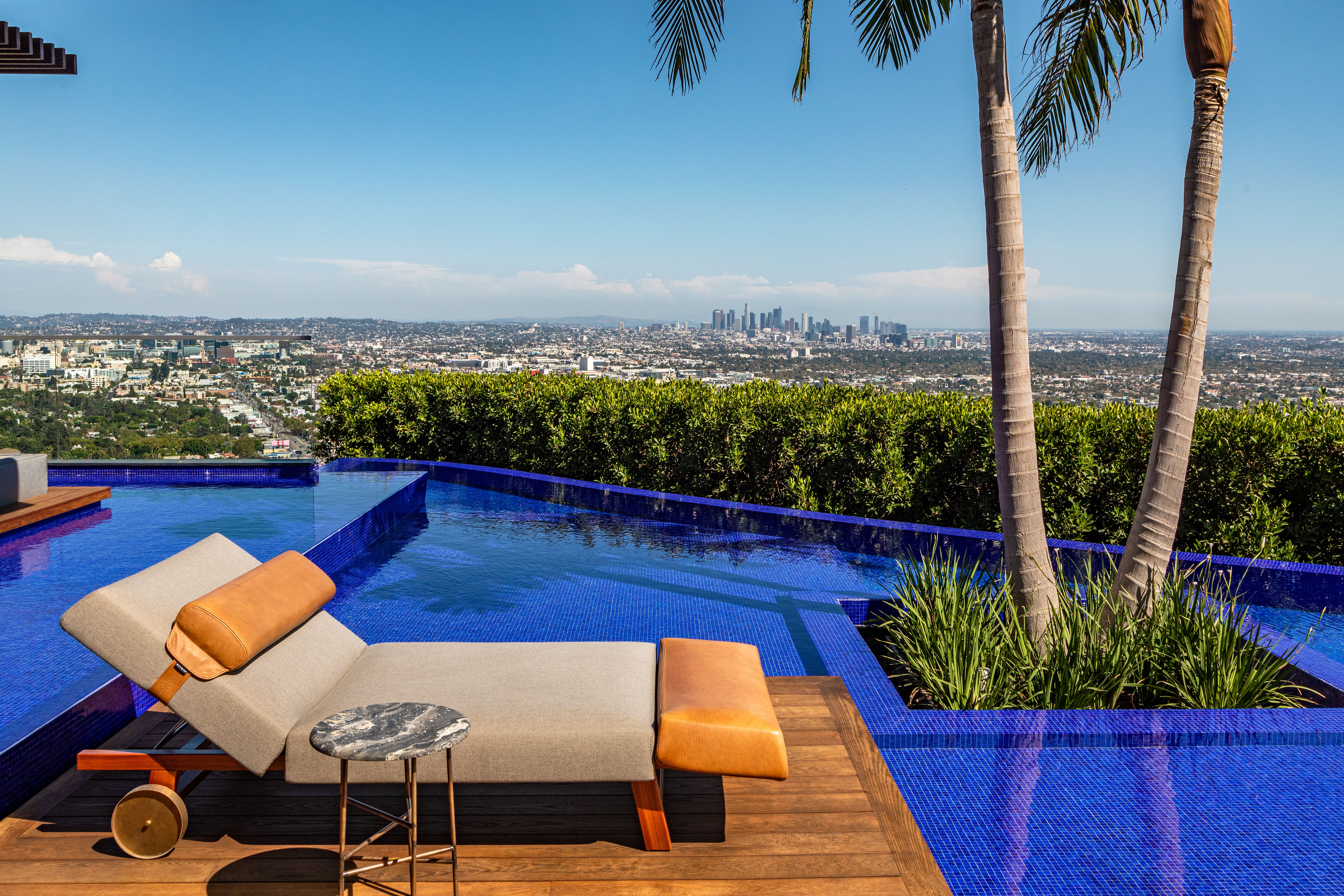 8408Hillside118 Image
