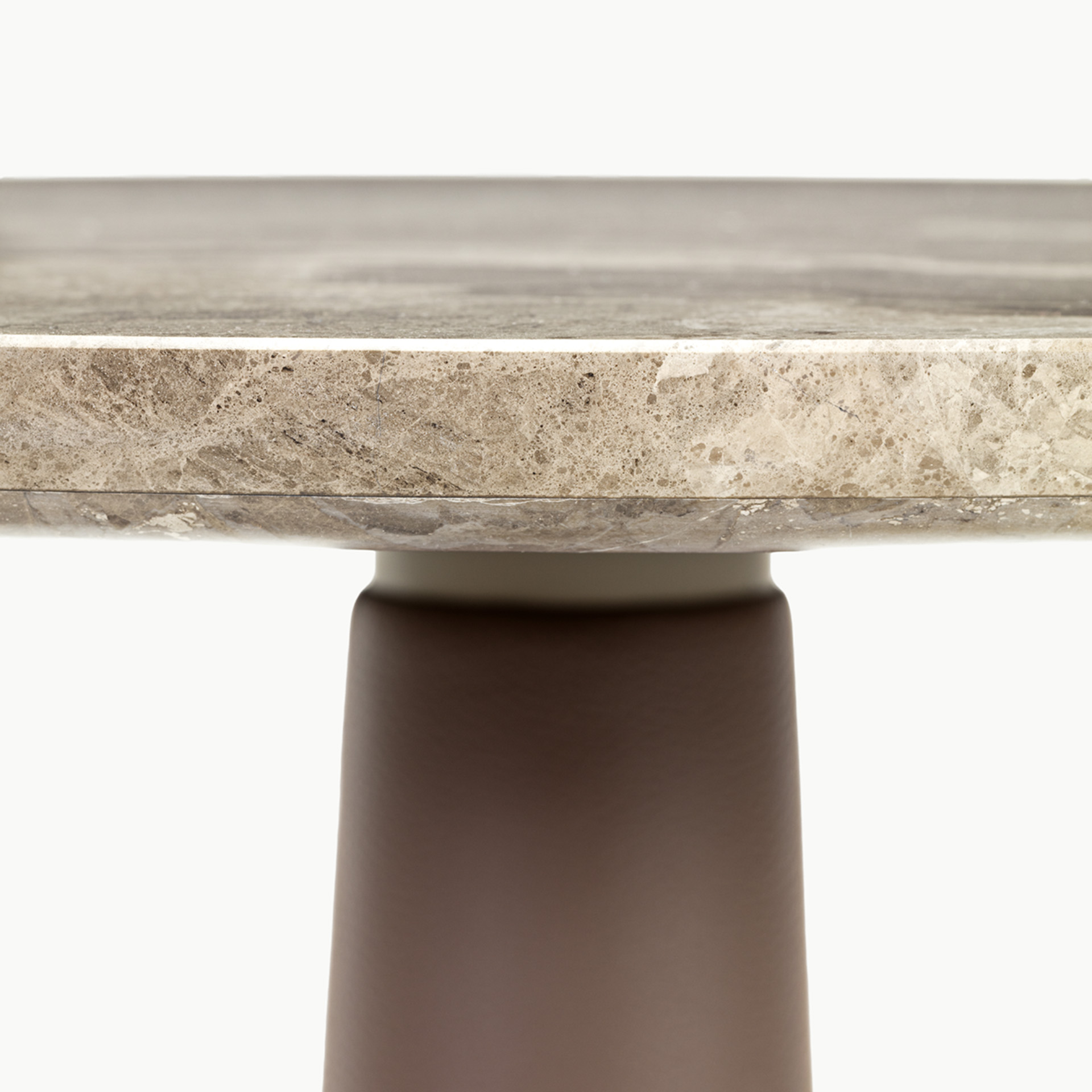Al Mare Table 03 Image
