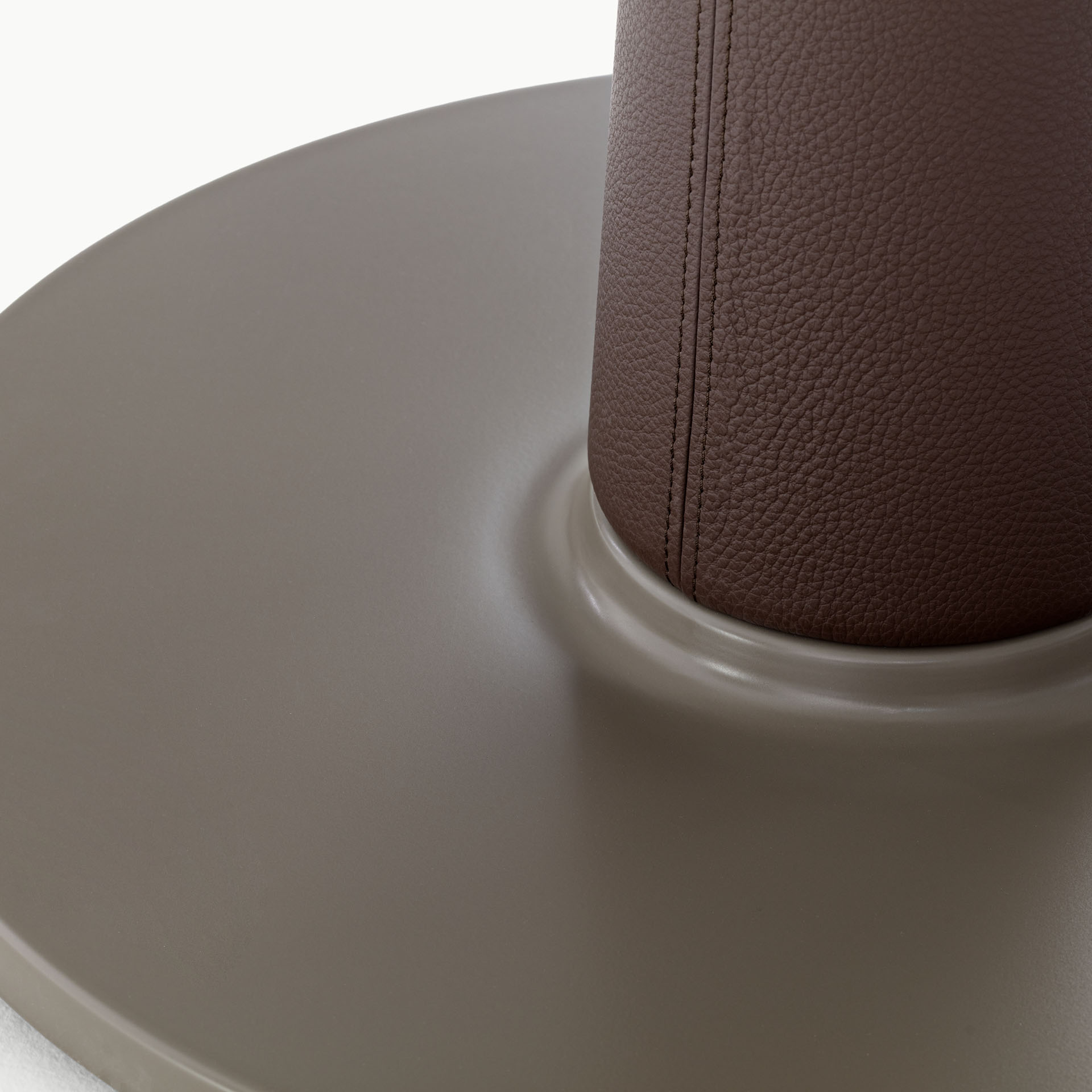 Al Mare Table 04 Image