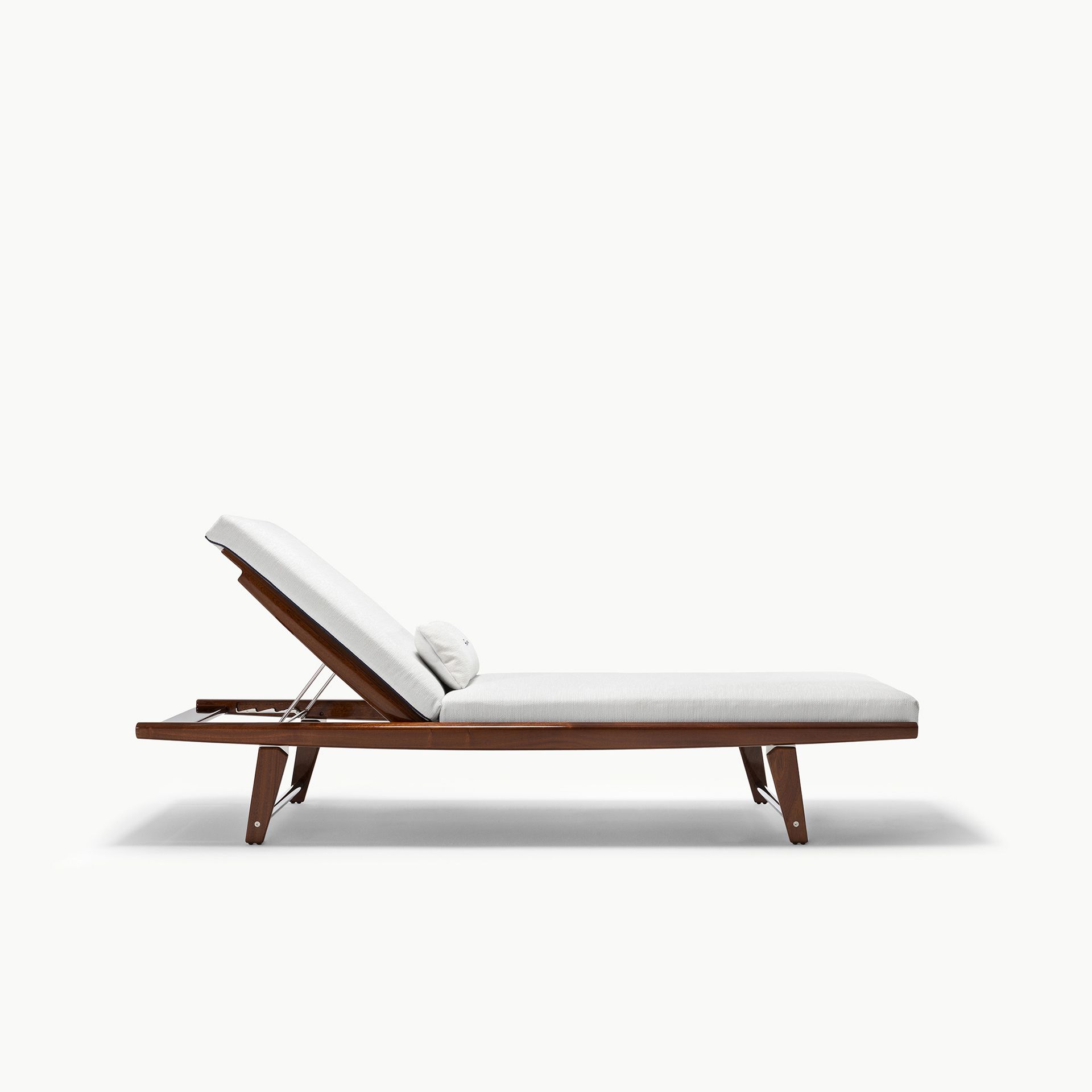 Exteta XRiva Sun Lounger Cover Image