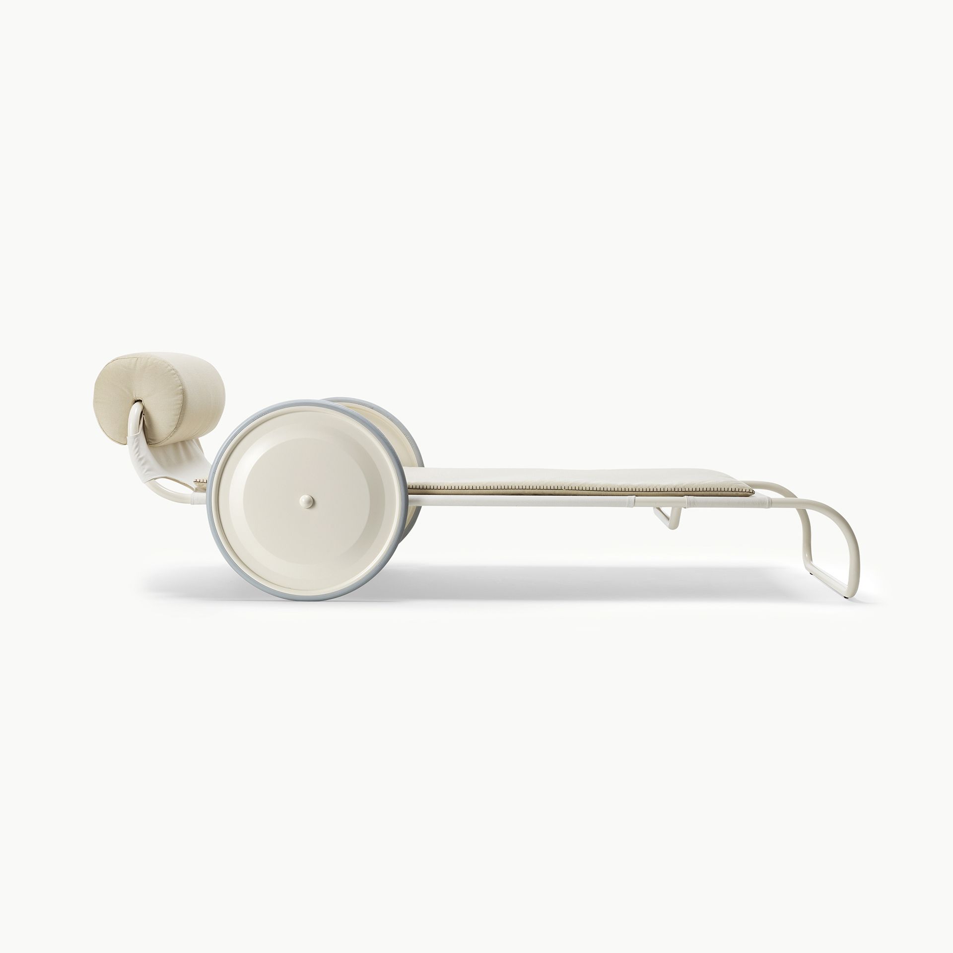 Locus Solus Sunlounger Jacquemus02 Image