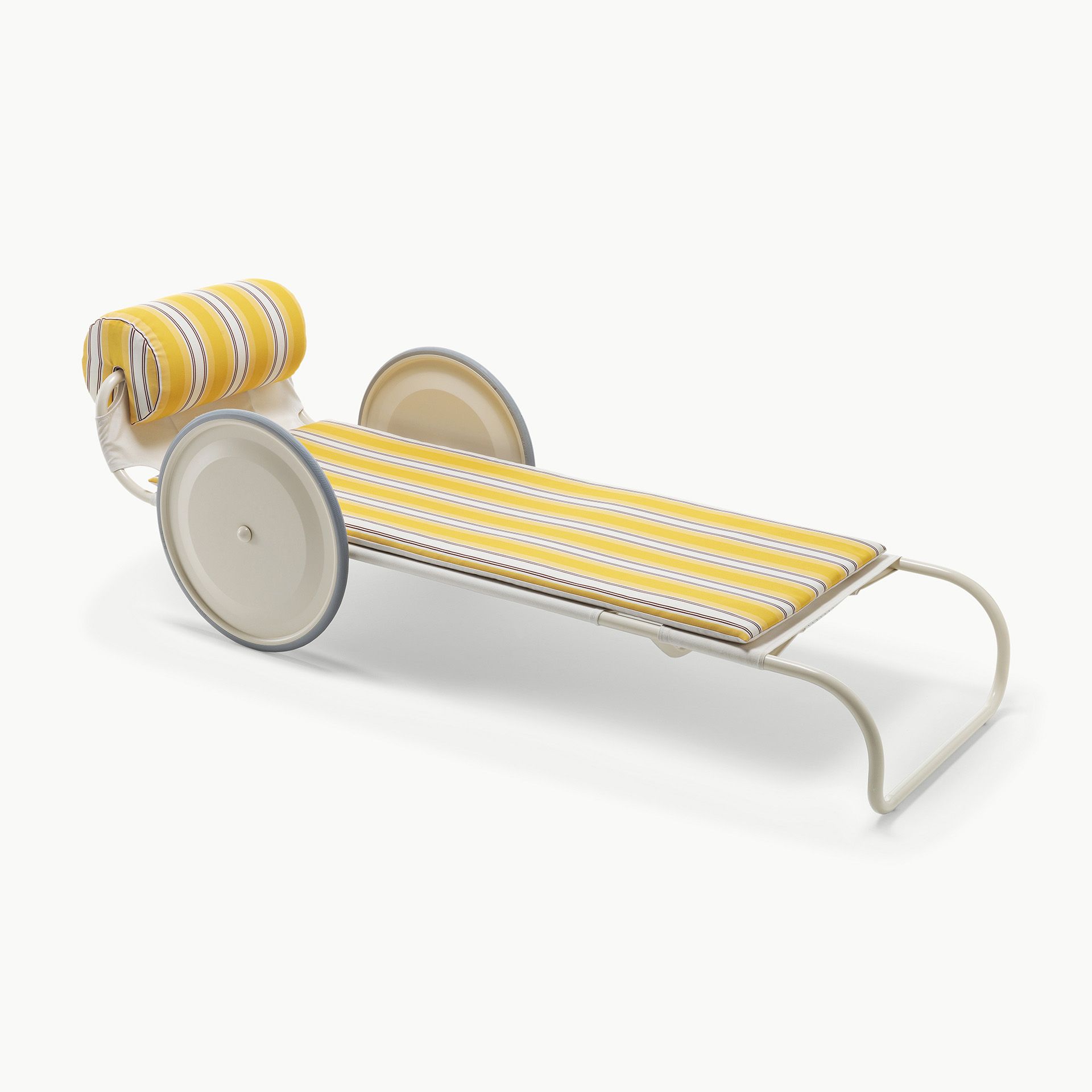 Locus Solus Sunlounger Jacquemus04 Image