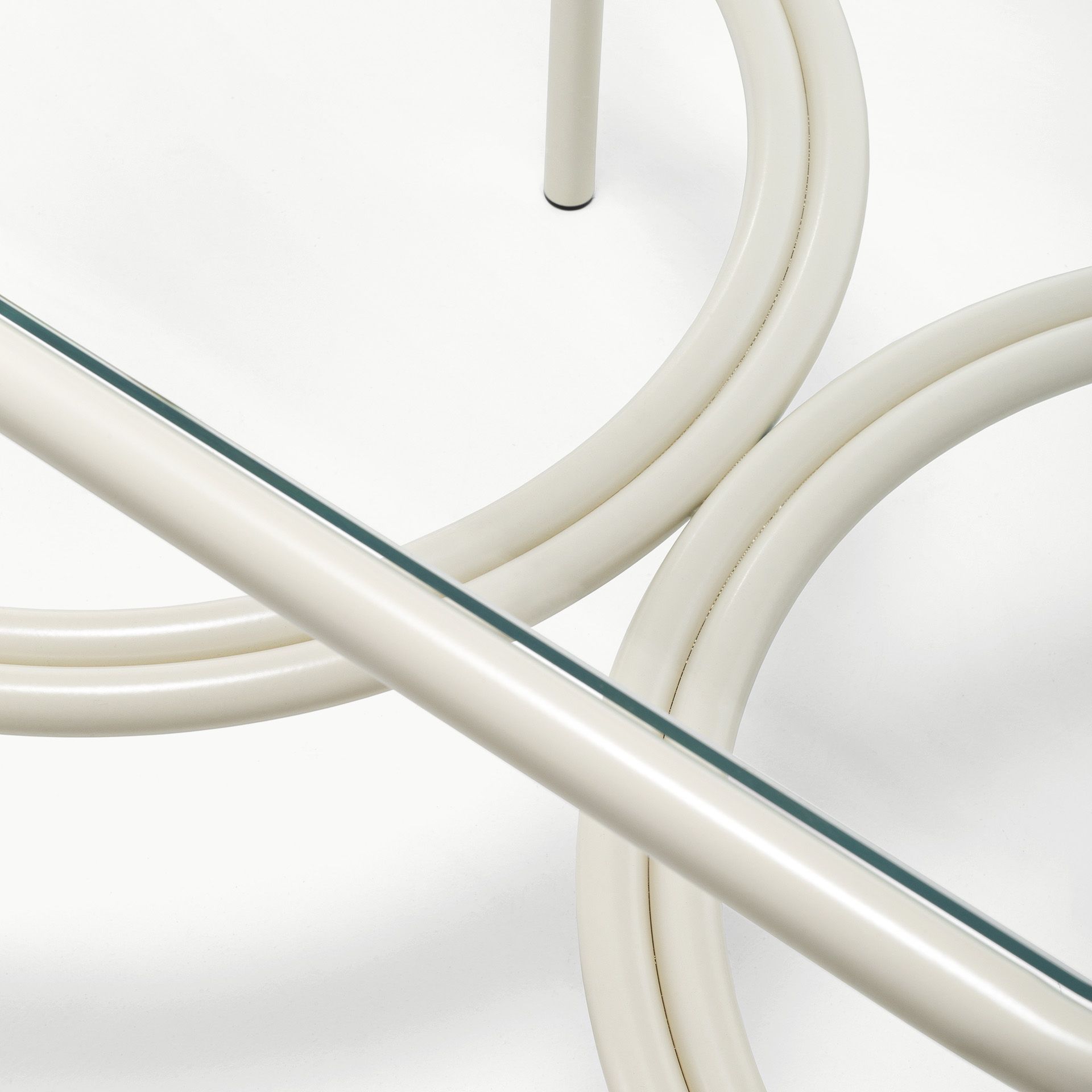 Locus Solus Table02 Image