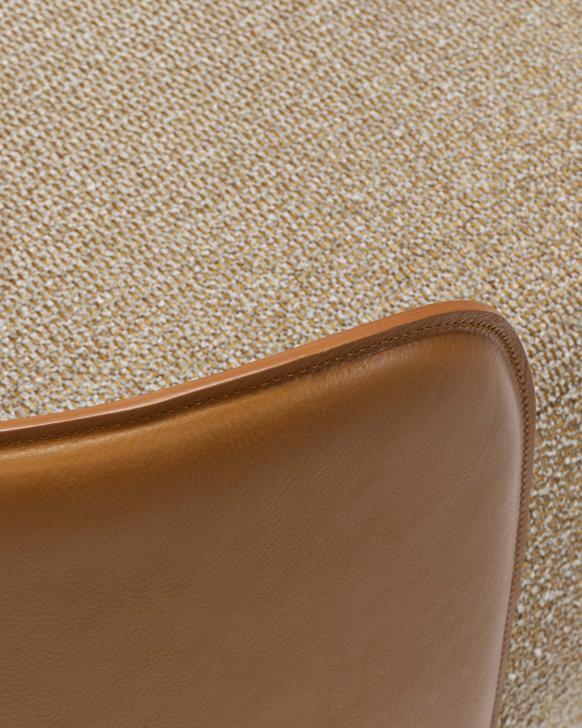 Mochi Sofa Dett2 mobile Image