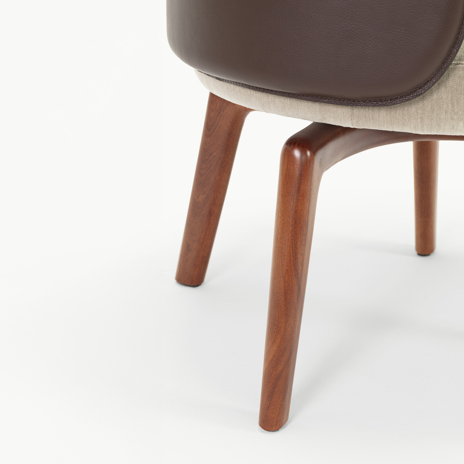 Mochi Twist Chair 04 Image