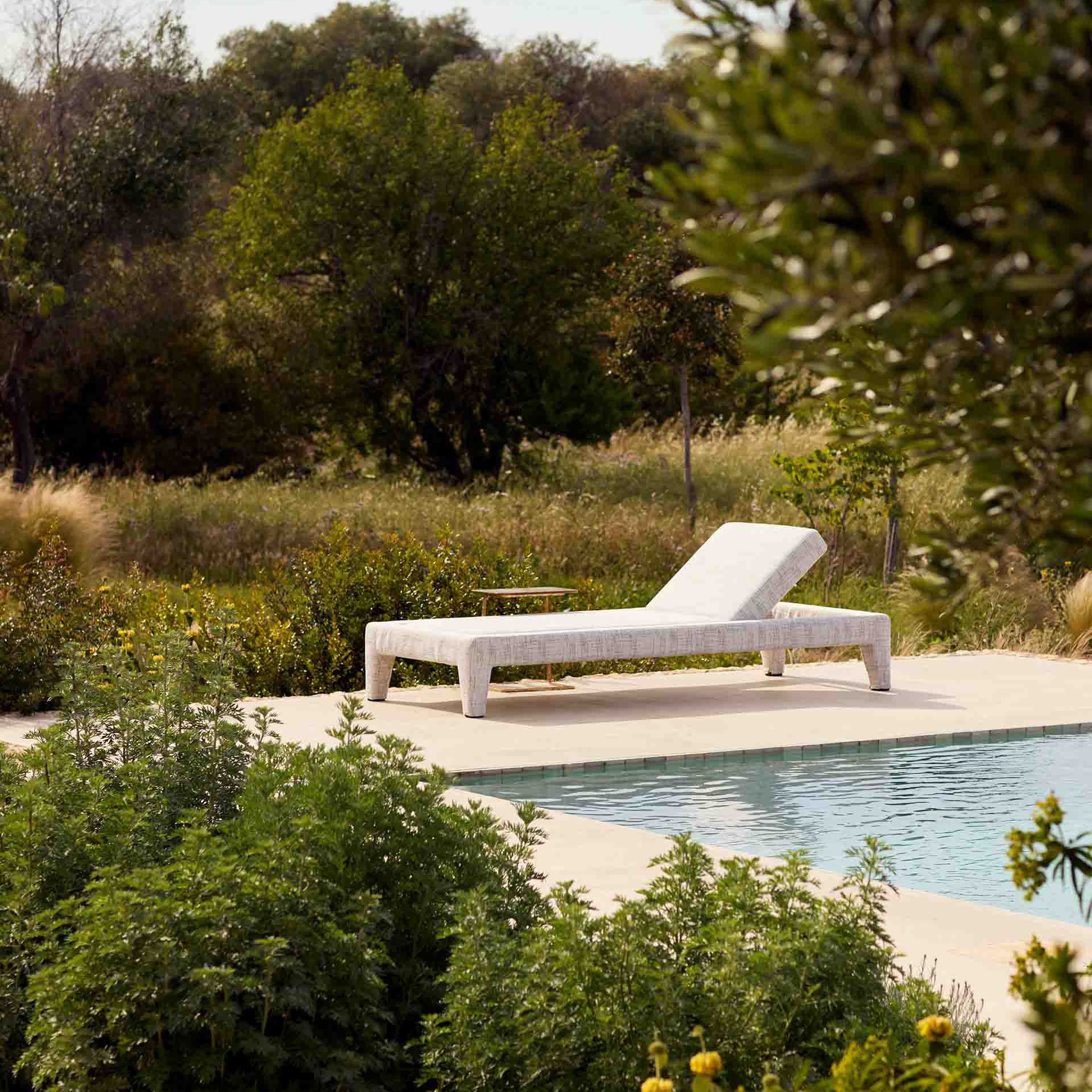 Moonlight Soft Sun Lounger02 Image