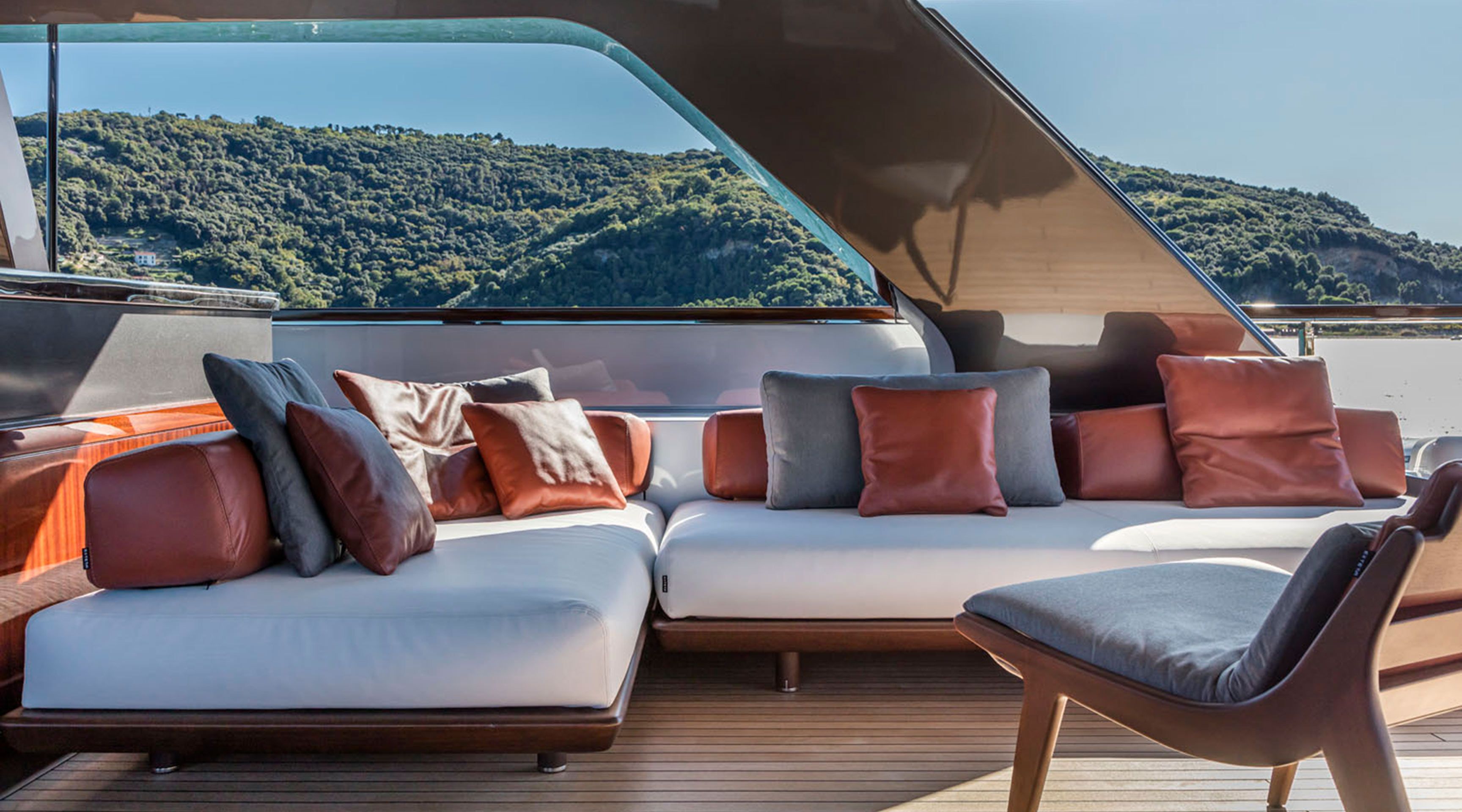 RIVA 50 MT BIS 656 Image