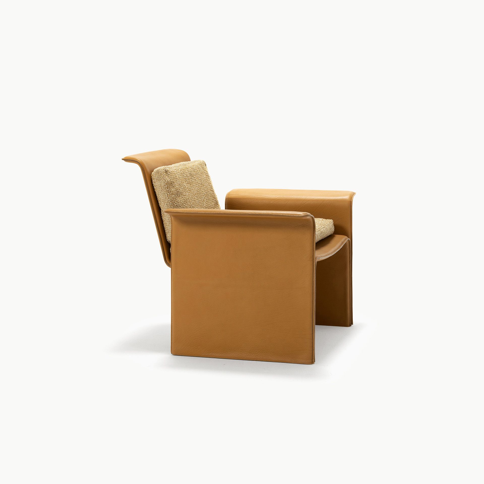Shell Armchair03 Image