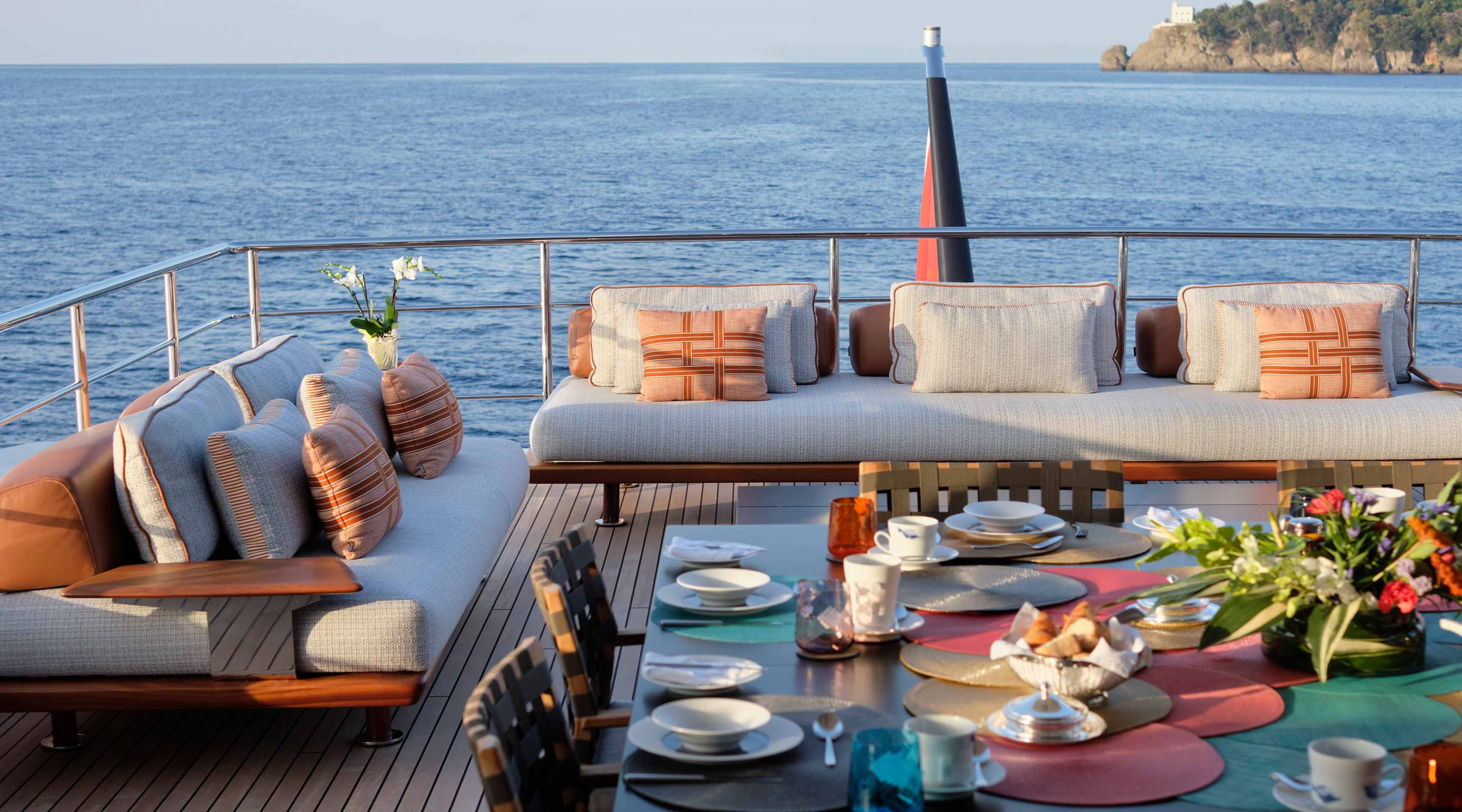 Somnium copyright Feadship BD aft CU 01 Image